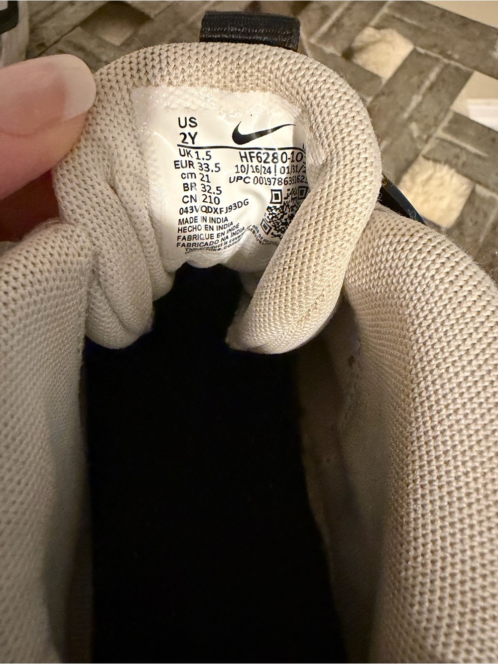 Nike Kids White Low-Top Sneakers with Cream Laces - Picture 5 of 5